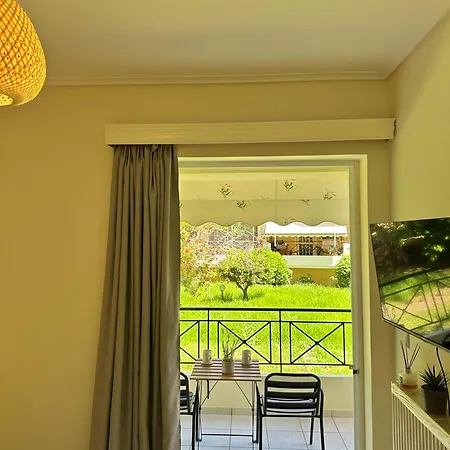 Sophilia Garden Escape Apartman Pátra