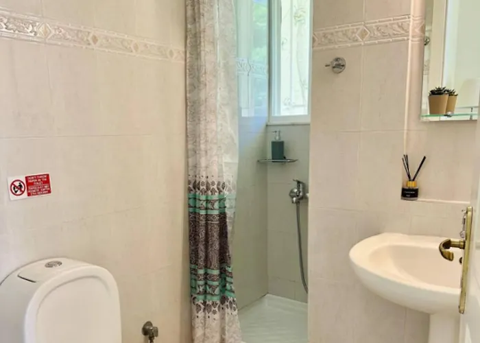 Sophilia Garden Escape Apartamento Patras