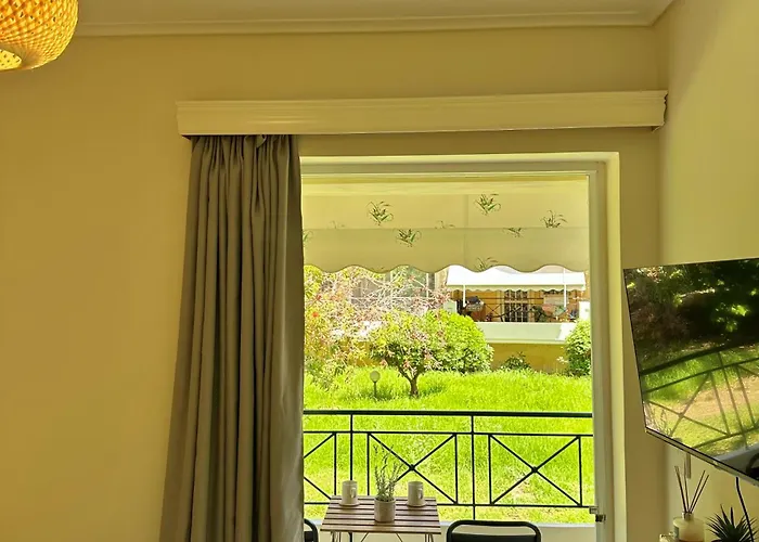 Sophilia Garden Escape Apartamento Patras